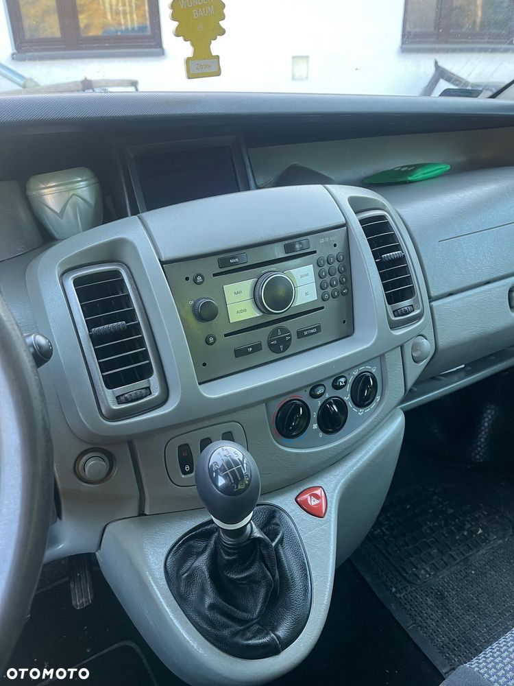 Opel Vivaro L2H1 2.9t - 8