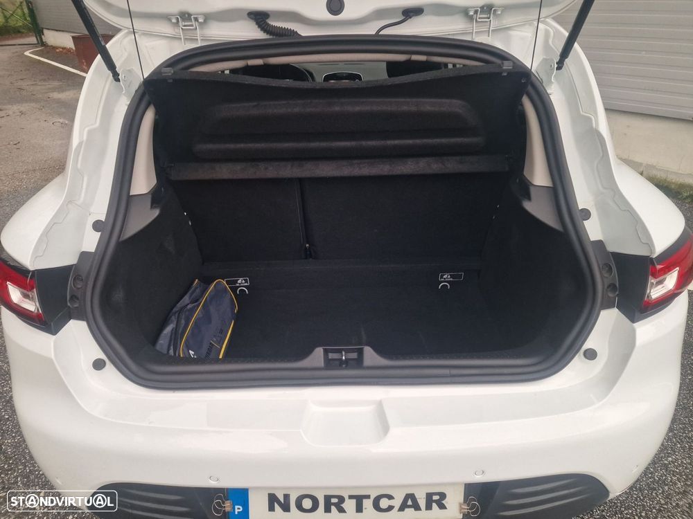 Renault Clio 0.9 TCe Limited - 12