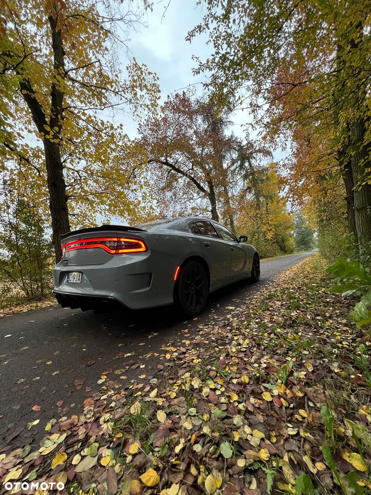 Dodge Charger - 5