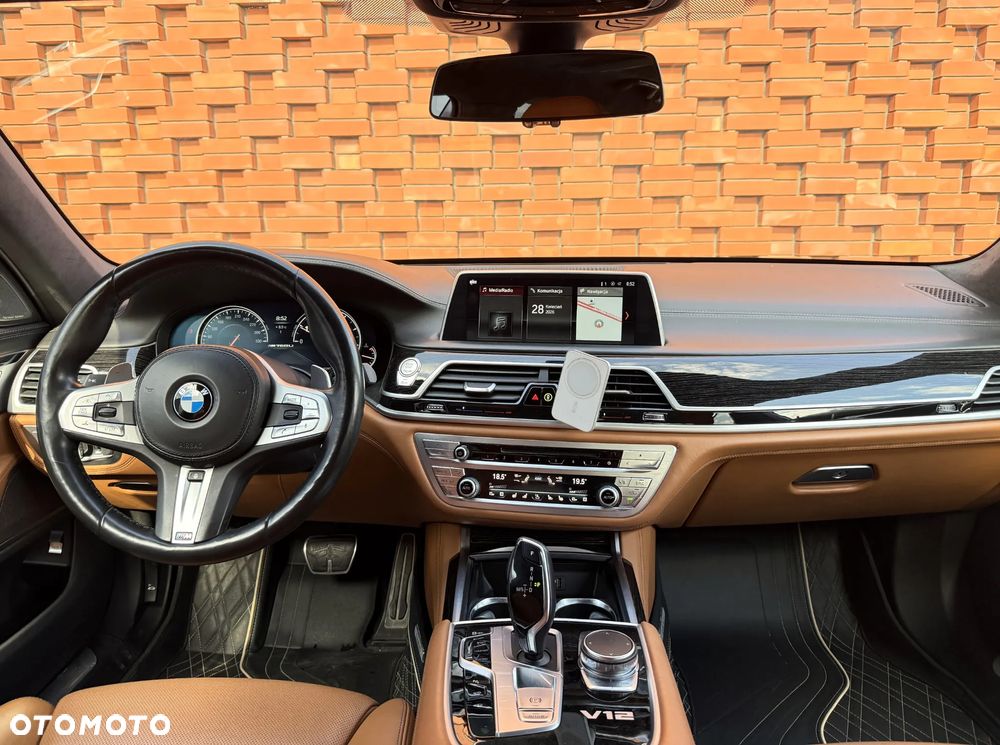 BMW Seria 7 - 14