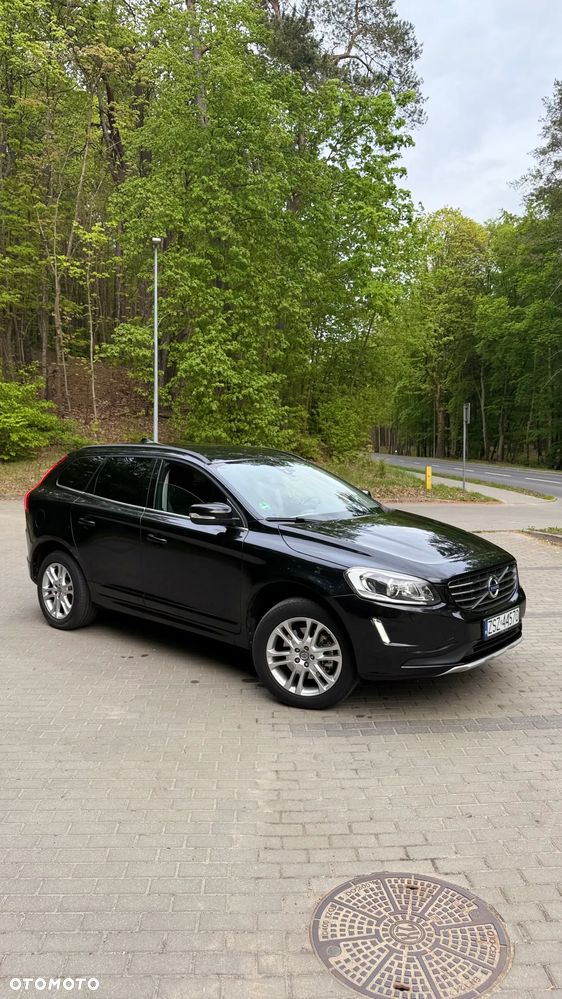 Volvo XC 60 D4 Drive-E Momentum - 1