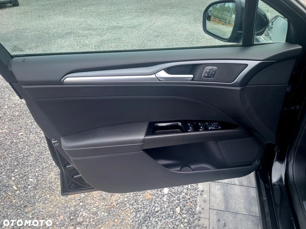 Ford Mondeo 1.6 TDCi Platinium X Plus (Titanium) - 13