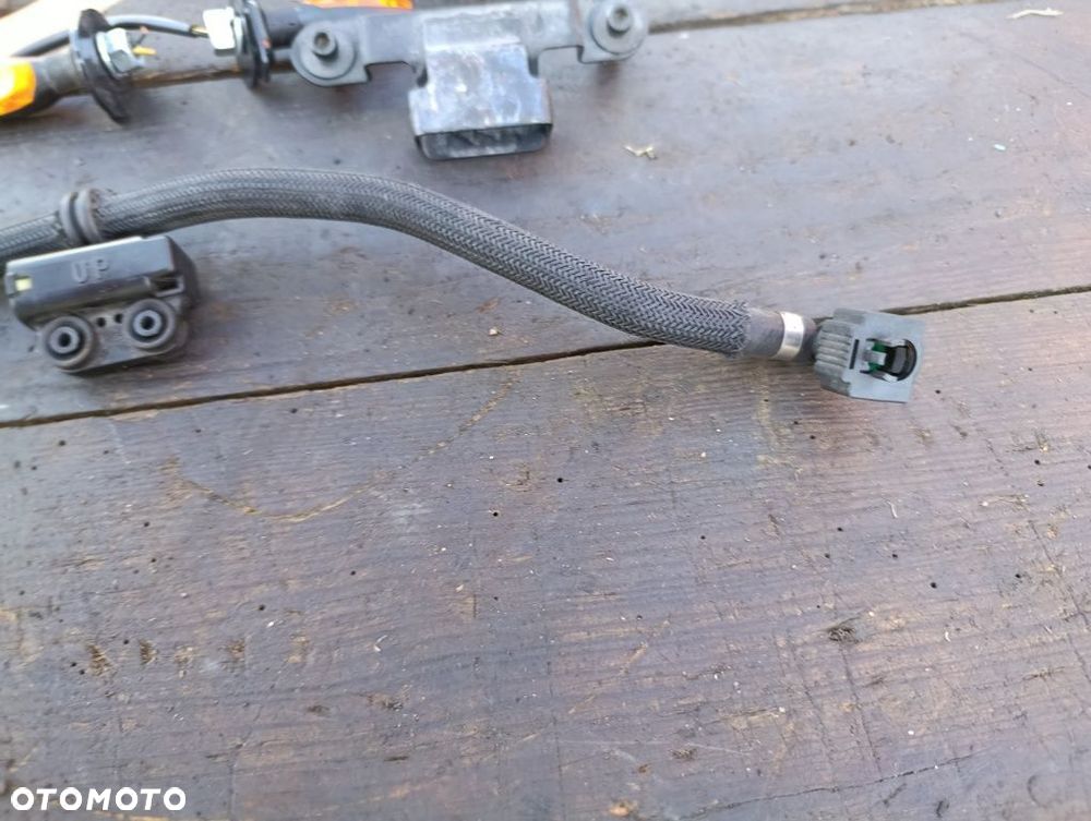 Zestaw części Yamaha YZF 125 r 08 - 14 kierunkowskazy przewód paliwowy - 6