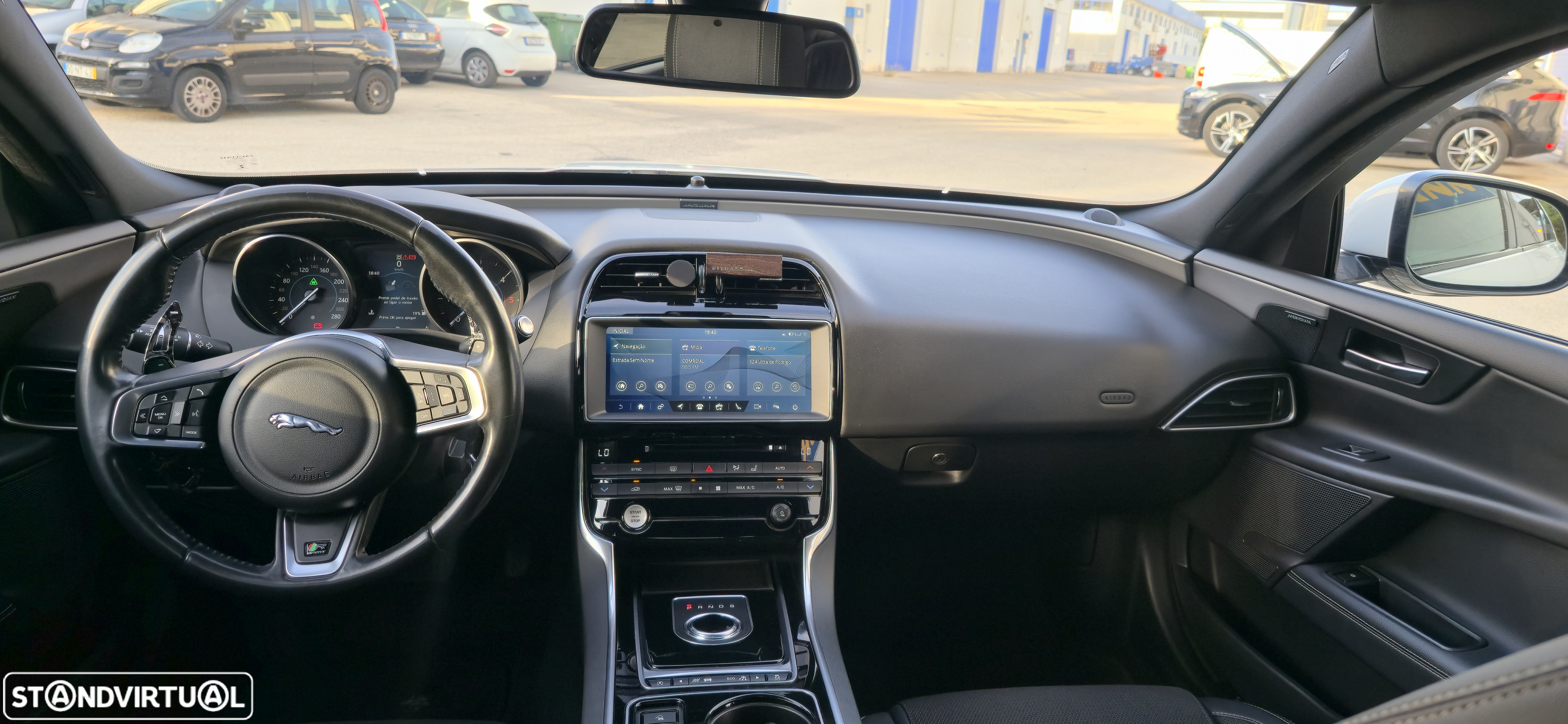 Jaguar XE 2.0 D R-Sport Aut. - 8
