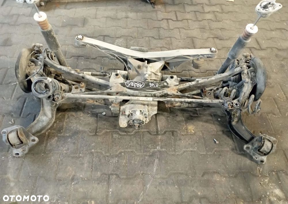 BMW F46 2.2 CDI ZAWIESZENIE TYŁ TYLNE OŚ AUTOMAT - 4