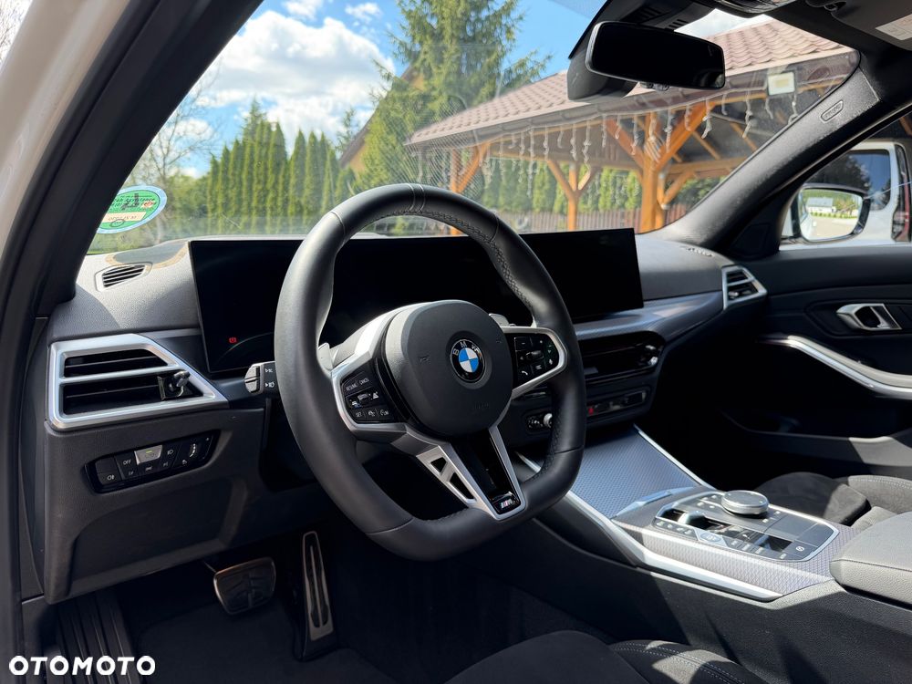 BMW Seria 3 320i M Sport - 10