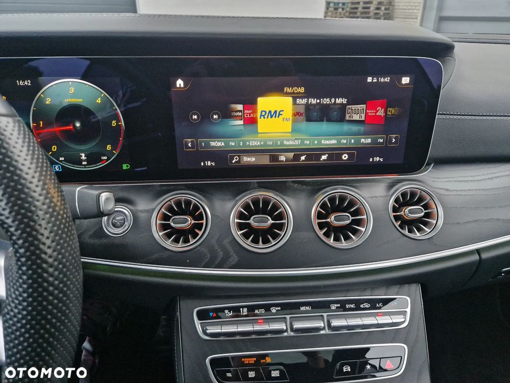 Mercedes-Benz Klasa E 220 d Coupe 4-Matic 9G-TRONIC - 11