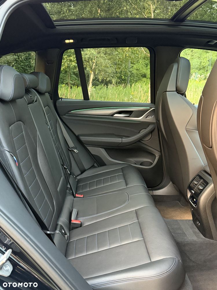 BMW X3 xM40i mHEV - 19