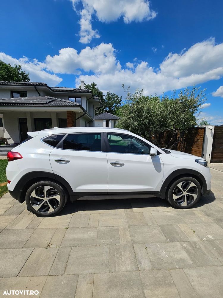 Hyundai Tucson 2.0 CRDI 4WD 6AT Luxury+ - 3