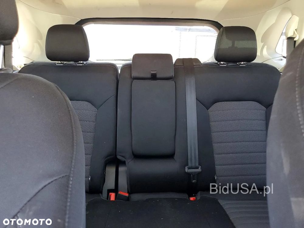 Ford Edge - 10