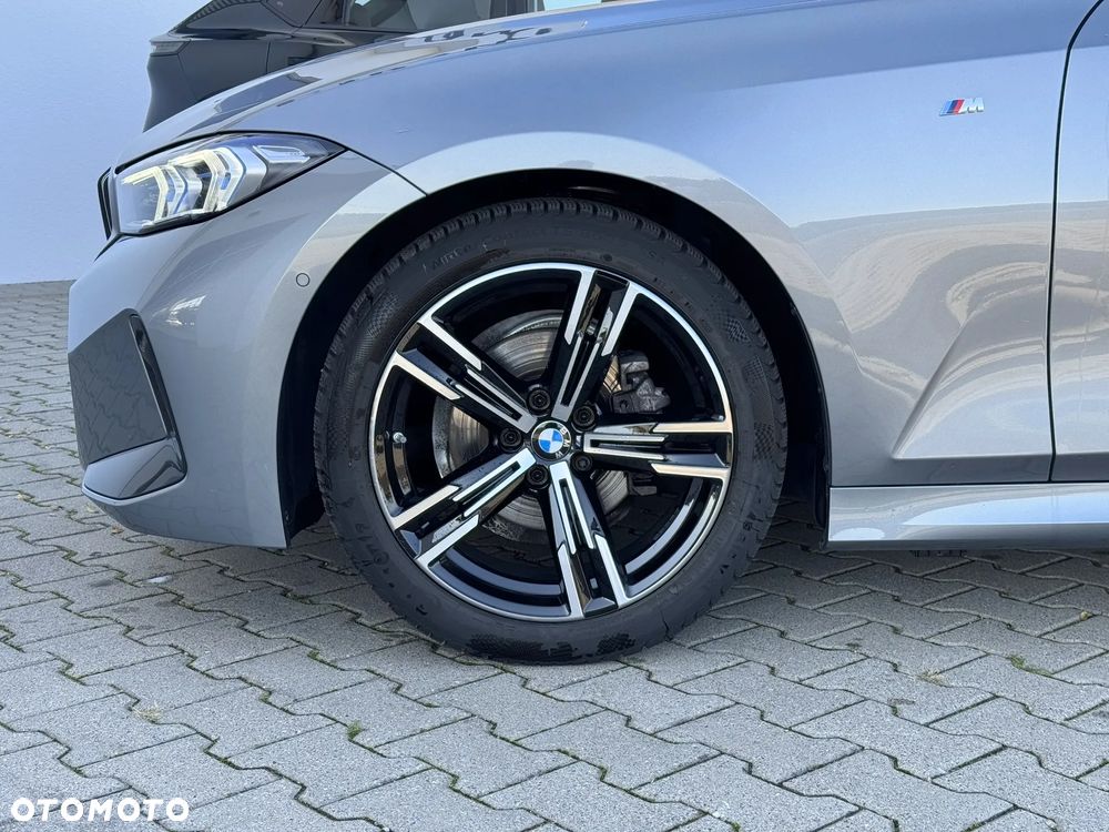 BMW Seria 3 318i - 8