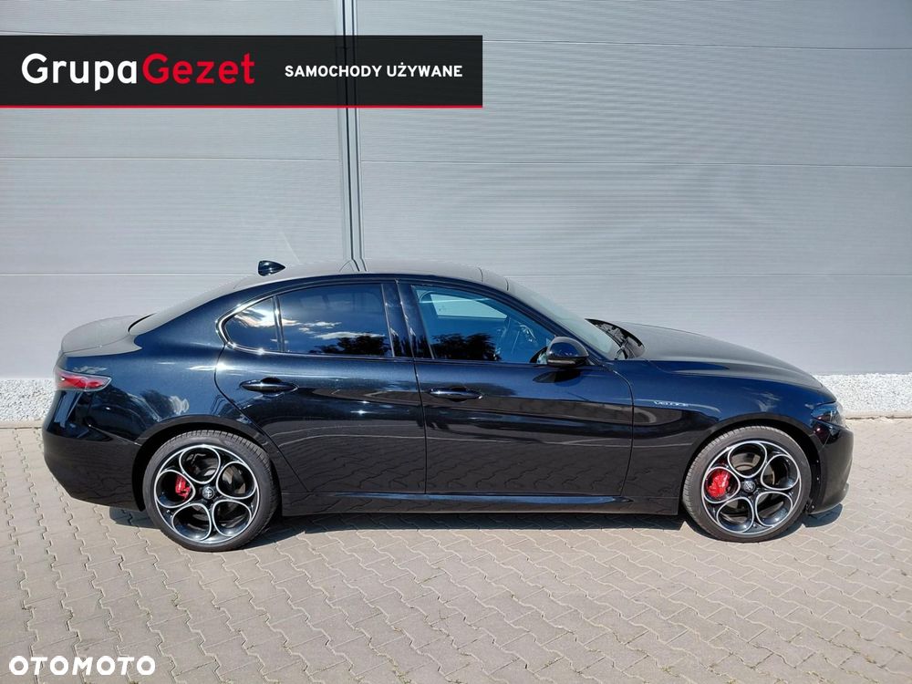 Alfa Romeo Giulia - 4