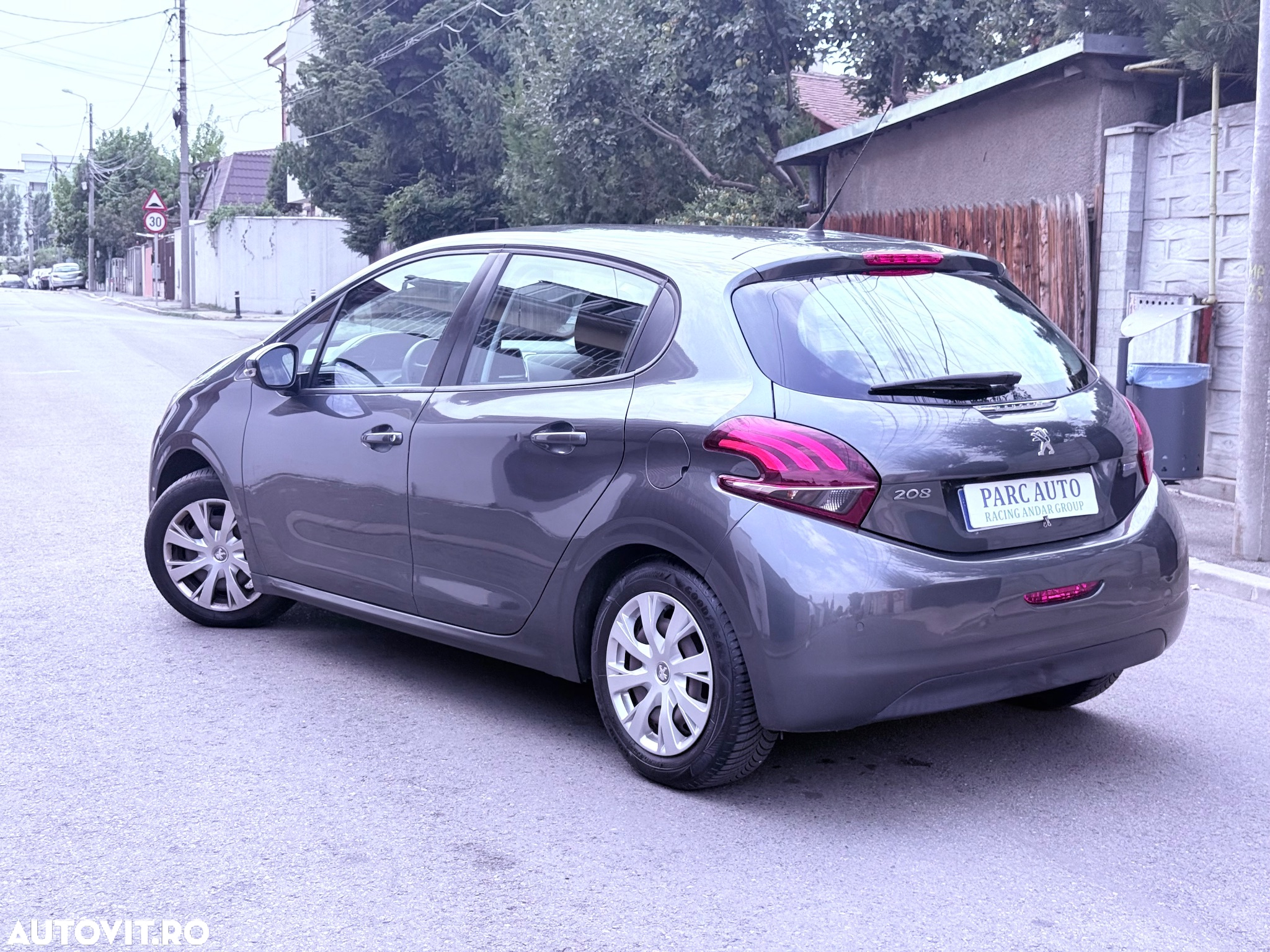 Peugeot 208 PureTech 82 Start & Stop Allure - 6