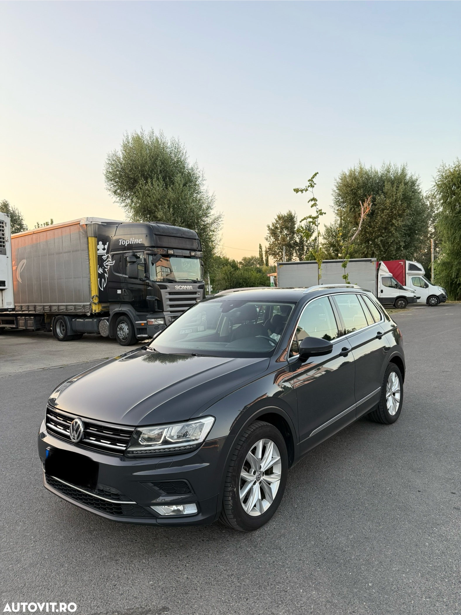 Volkswagen Tiguan 2.0 TDI DPF DSG 4Mot Comfortline - 4