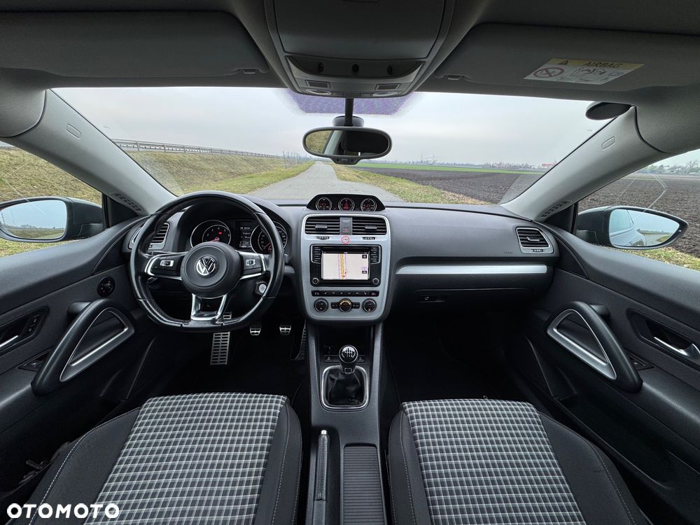 Volkswagen Scirocco 1.4 TSI BlueMotion Technology Club - 28