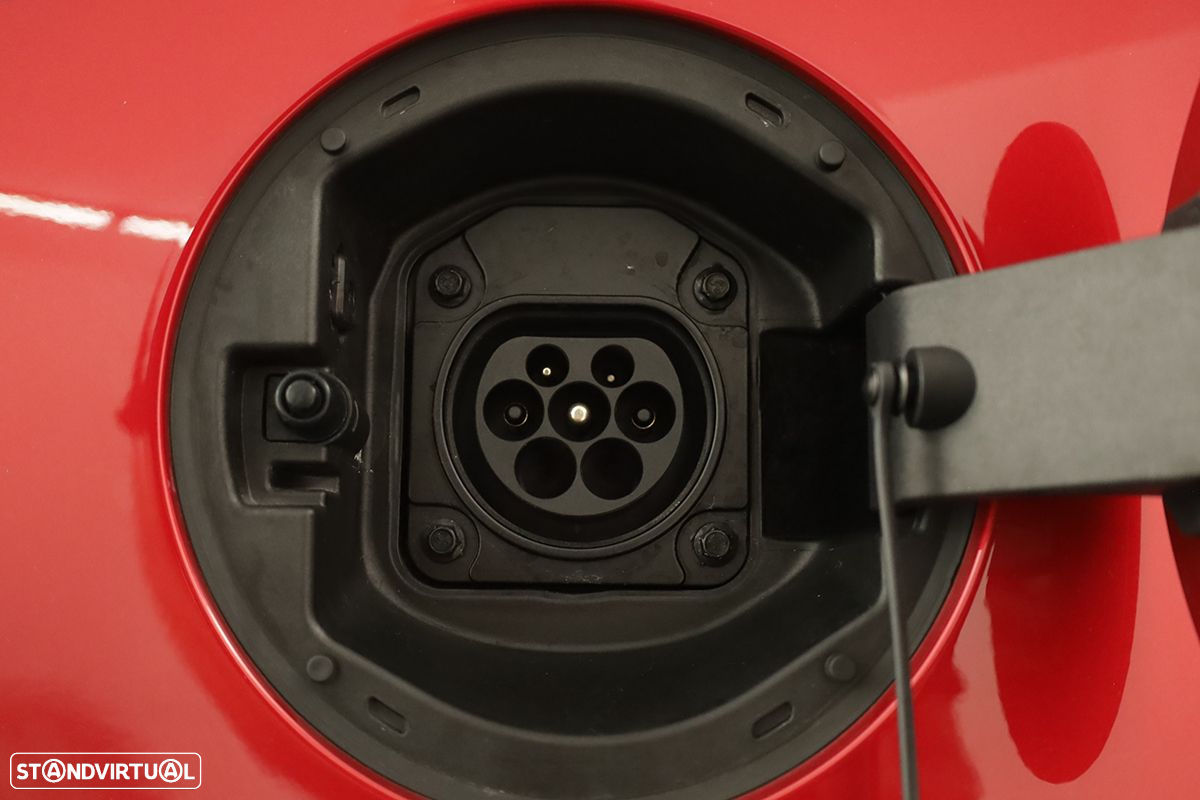 MG EHS 1.5 T-GDI Plug-in Hybrid Luxury - 7