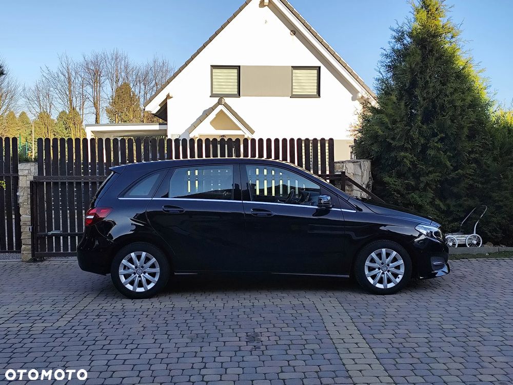 Mercedes-Benz Klasa B 180 BlueEFFICIENCY Edition Style - 3