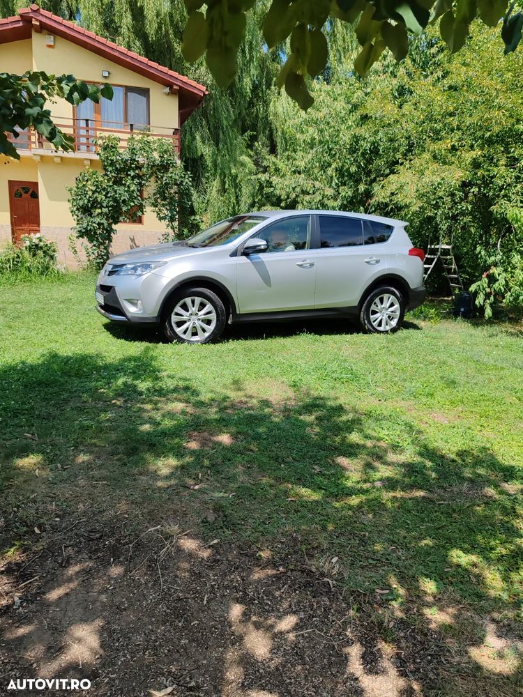 Toyota RAV4 2.2 D-4CAT 4WD Aut Luxury - 3