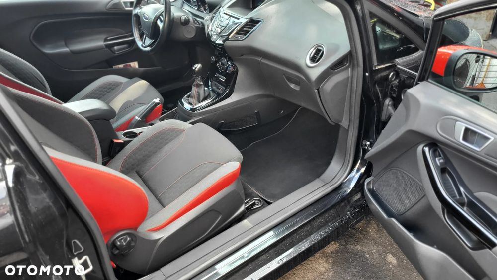 Ford Fiesta 1.0 EcoBoost ST-Line Red ASS - 15