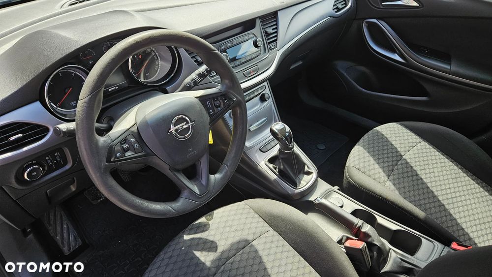 Opel Astra 1.6 CDTI Enjoy - 9