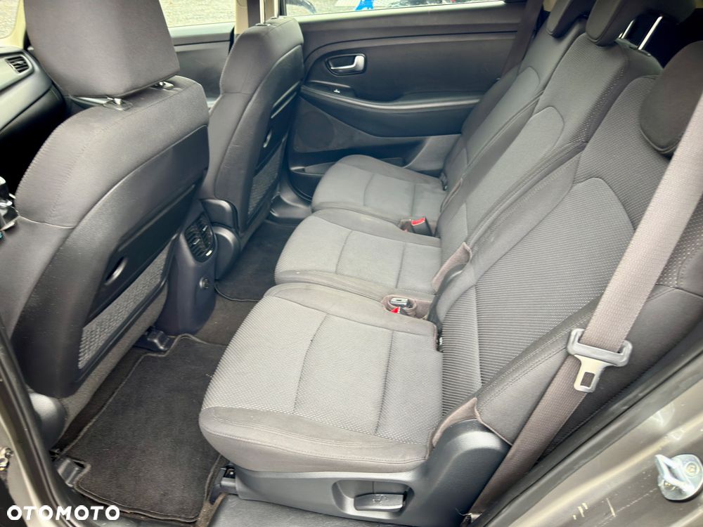 Kia Carens 1.7 CRDi XL 7os - 10