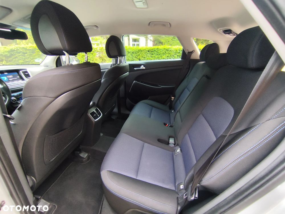 Hyundai Tucson 2.0 CRDi 4WD Intro Edition - 25