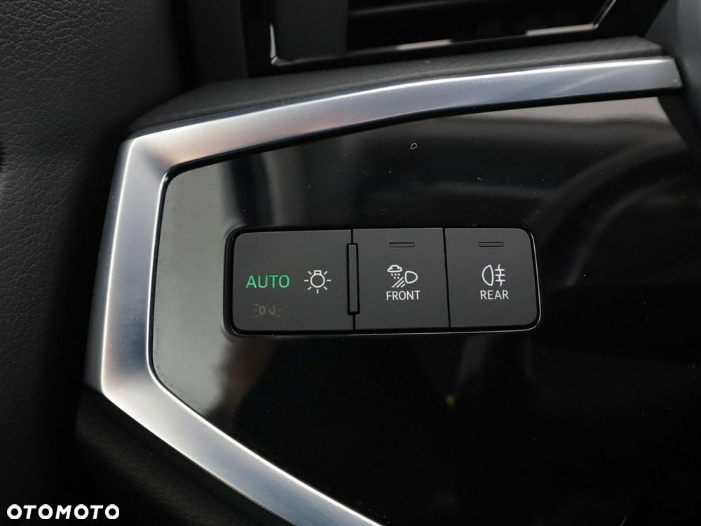 Audi Q3 Sportback 45 TFSIe S tronic - 38