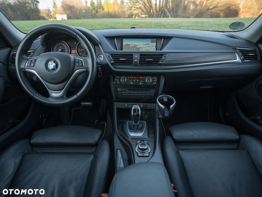 BMW X1 xDrive25d xLine - 23