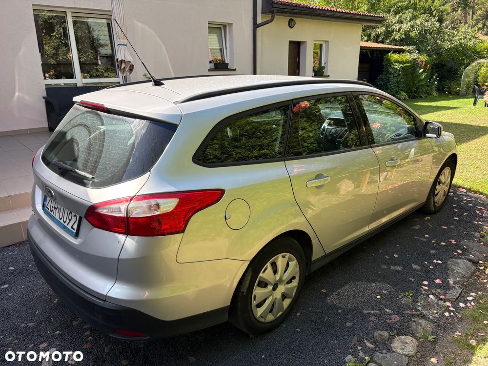 Ford Focus 1.6 TDCi Ambiente - 9