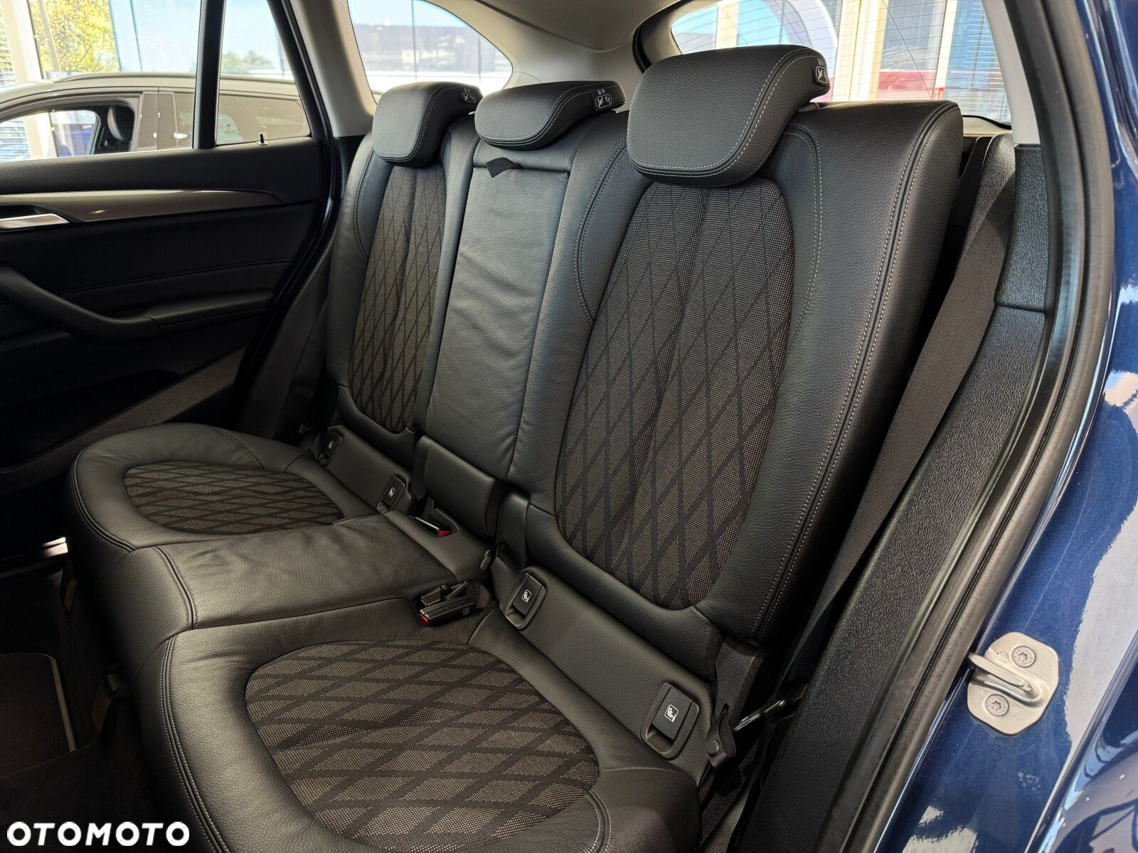 BMW X1 sDrive18i xLine - 13