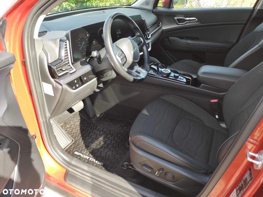 Kia Sportage 1.6 T-GDI HEV Business Line 2WD - 13