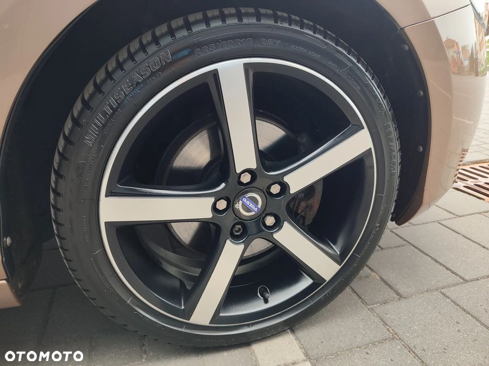 Volvo V40 T2 Summum - 34