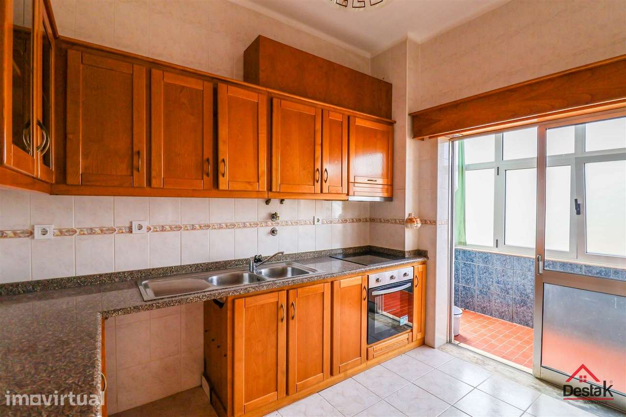 Apartamento T4 remodelado em Viseu - Grande imagem: 2/22