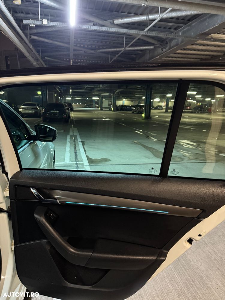 Skoda Octavia 2.0 TDI Style - 12