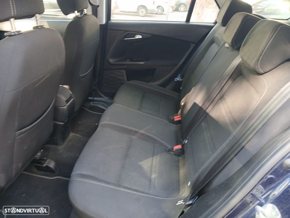 Fiat Tipo Station Wagon 1.6 M-Jet Lounge J17 - 11