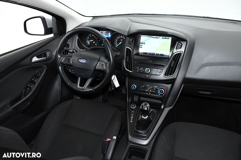 Ford Focus 1.5 EcoBoost Start-Stopp-System Business Edition - 6