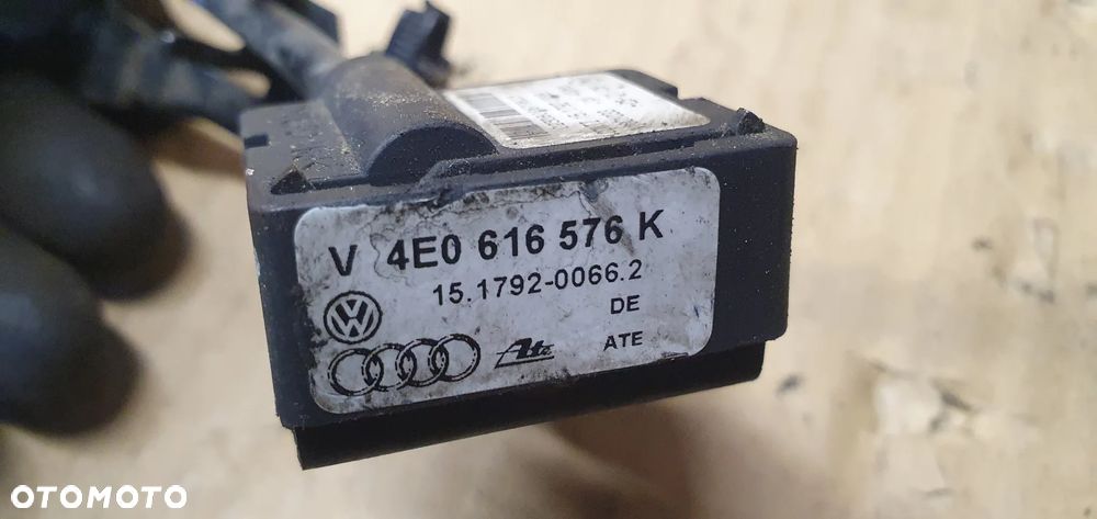 Czujnik przyspieszenia Audi A8 D3 4E0616576K - 7