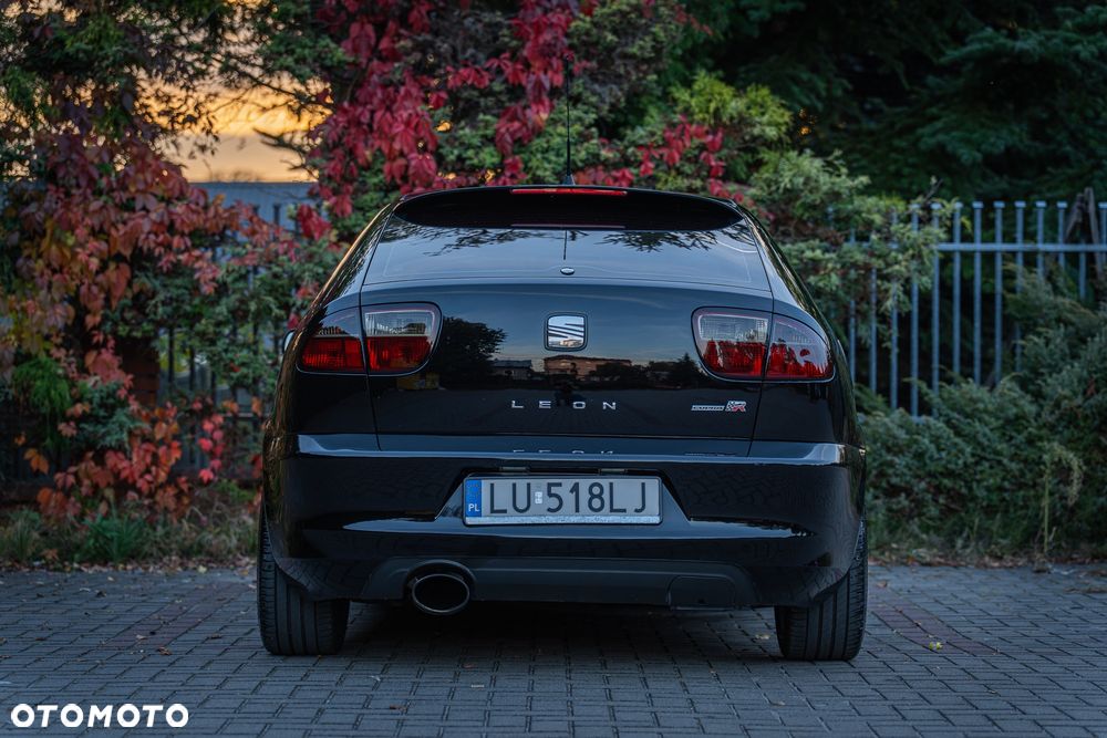 Seat Leon 1.8T Cupra R - 11