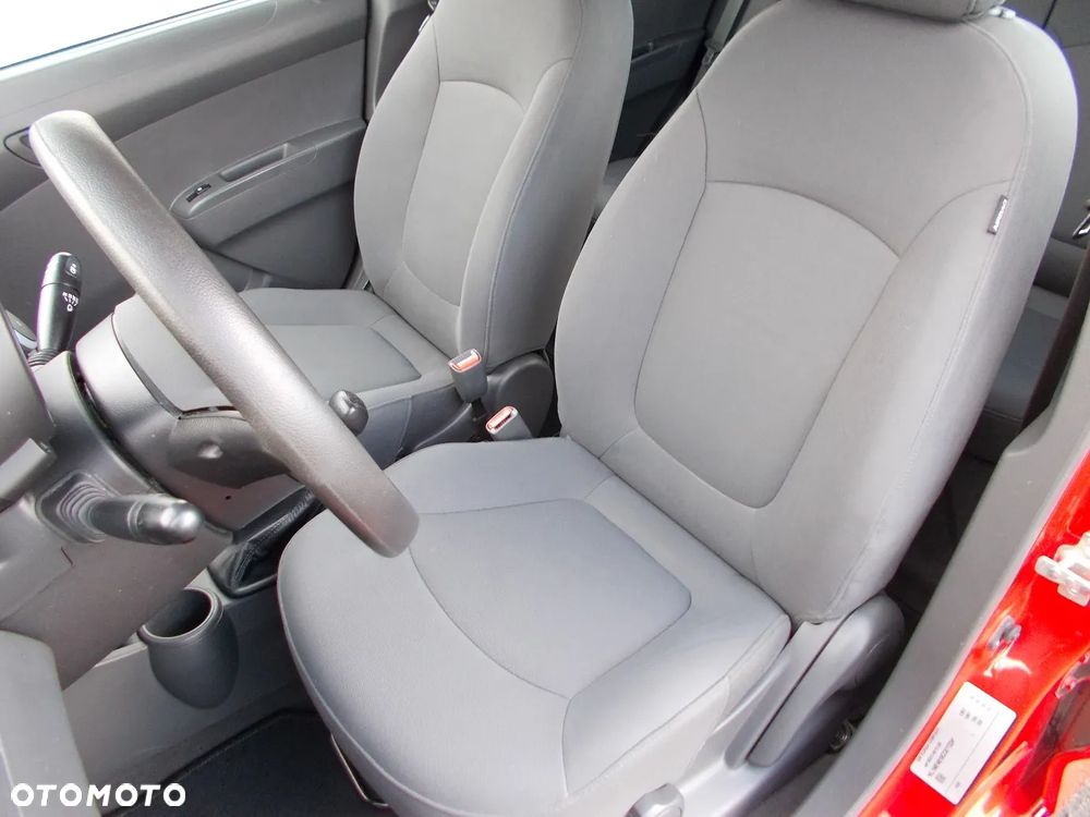 Chevrolet Spark 1.0 Base+ - 21