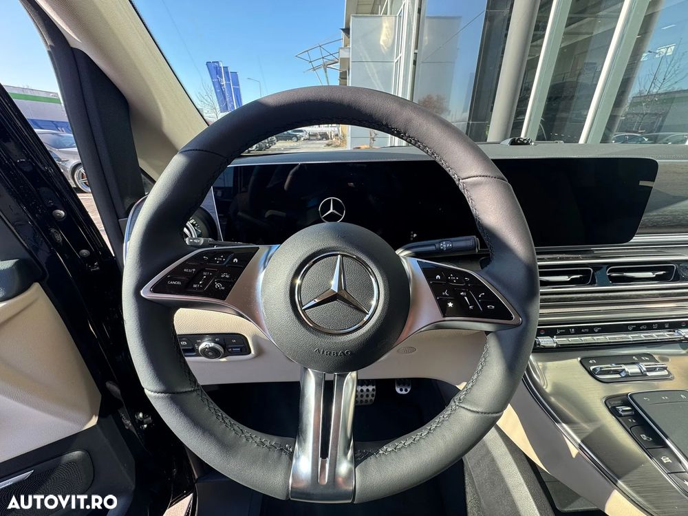 Mercedes-Benz V 300 d Extralang 4Matic 9G-TRONIC Exclusive - 8