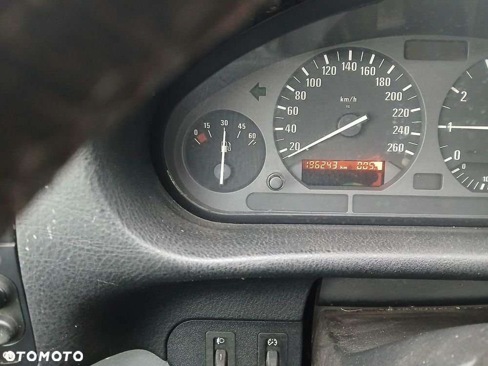 BMW Seria 3 - 28