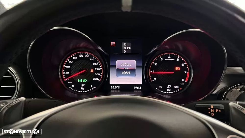 Mercedes-Benz C 63 AMG S - 21