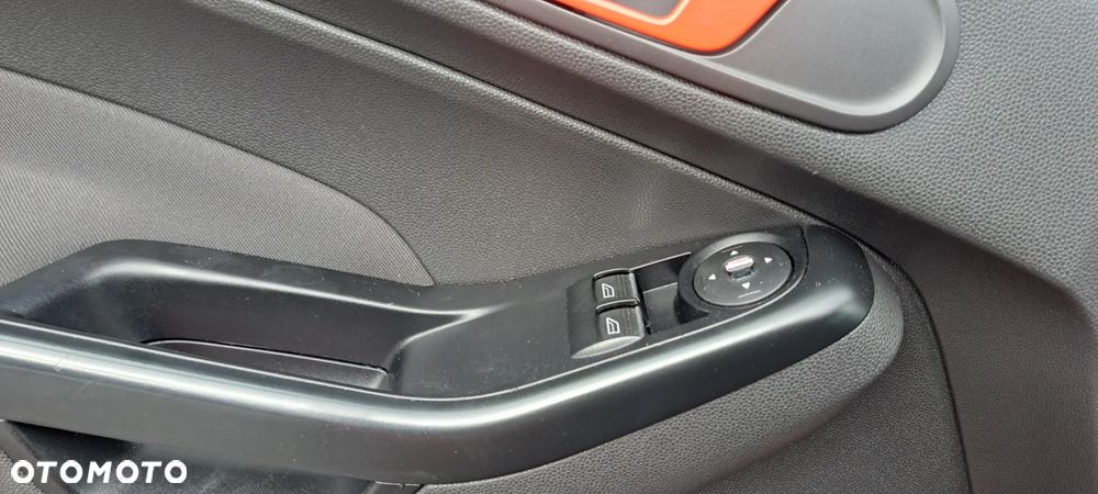 Ford Fiesta 1.6 EcoBoost ST - 18