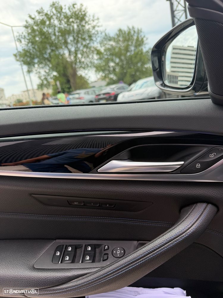 BMW 525 d Pack M Auto - 11
