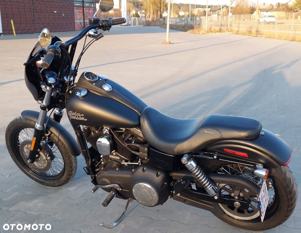 Harley-Davidson Dyna Street Bob - 8