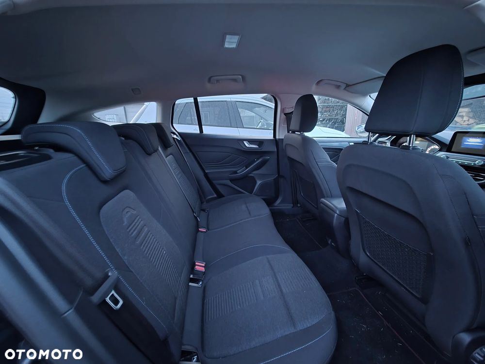 Ford Focus 1.0 EcoBoost Hybrid ACTIVE X - 16