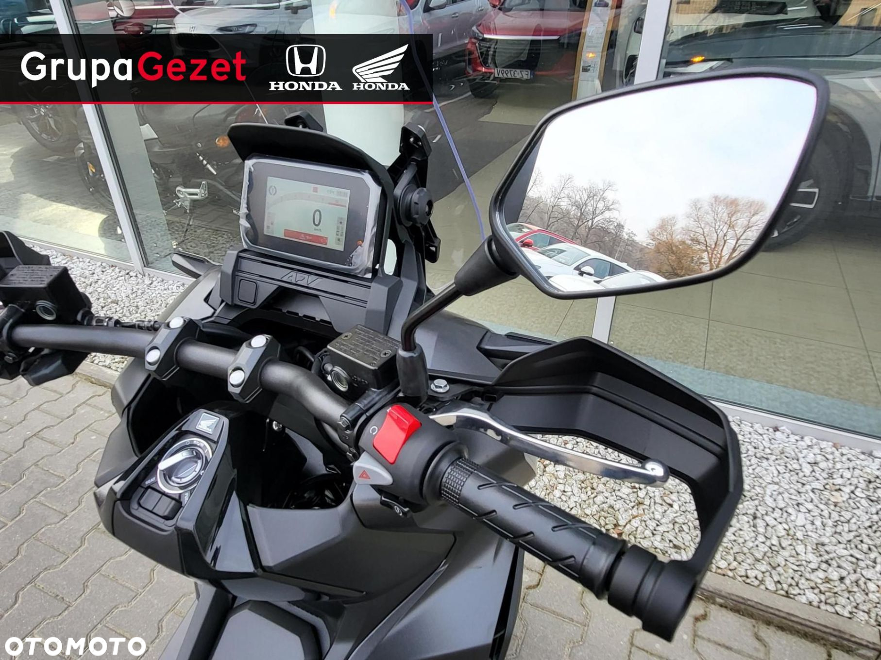 Honda X-ADV - 12