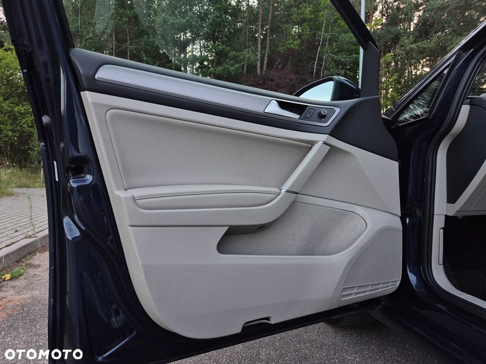 Volkswagen Golf - 14