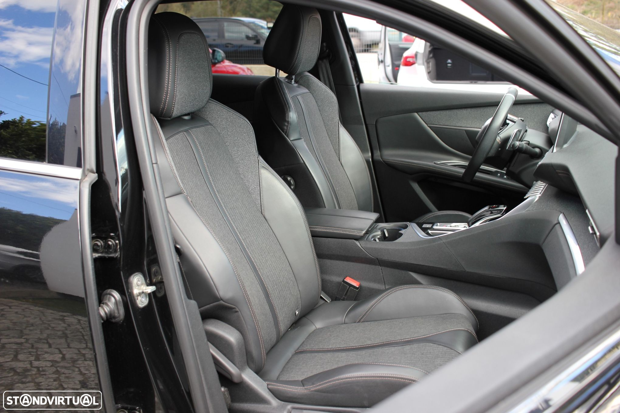 Peugeot 3008 1.6 BlueHDi GT Line EAT6 - 33