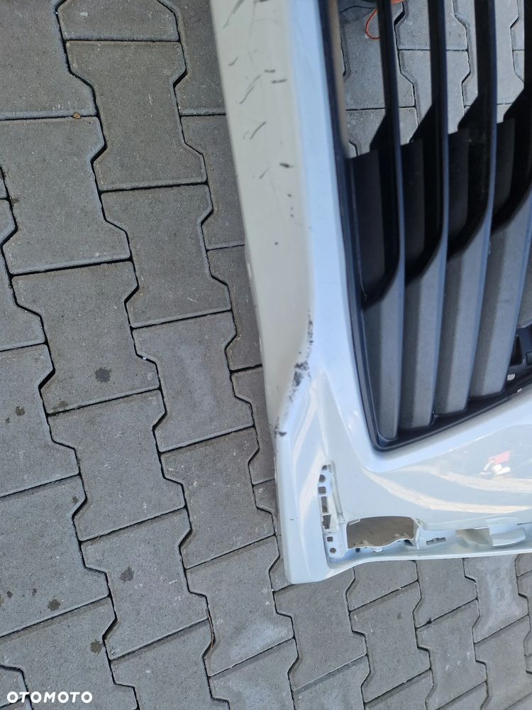 Zderzak Toyota Corolla XII E210 E21 sedan - 14